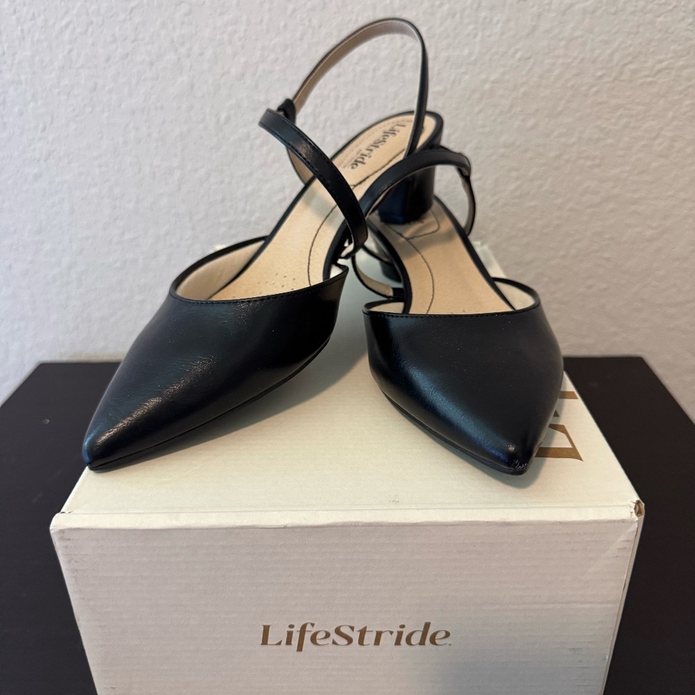 LifeStride Women's Minimalist Slingback Kitten Heel Pumps Size 9